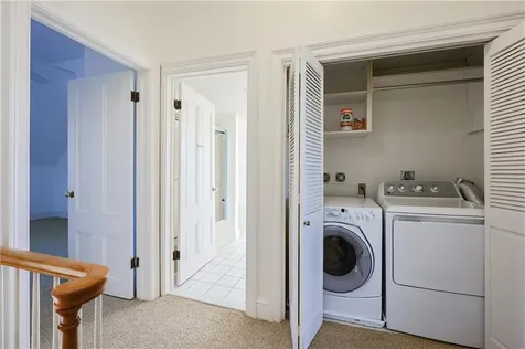 249 Hope Street Bristol RI 02809