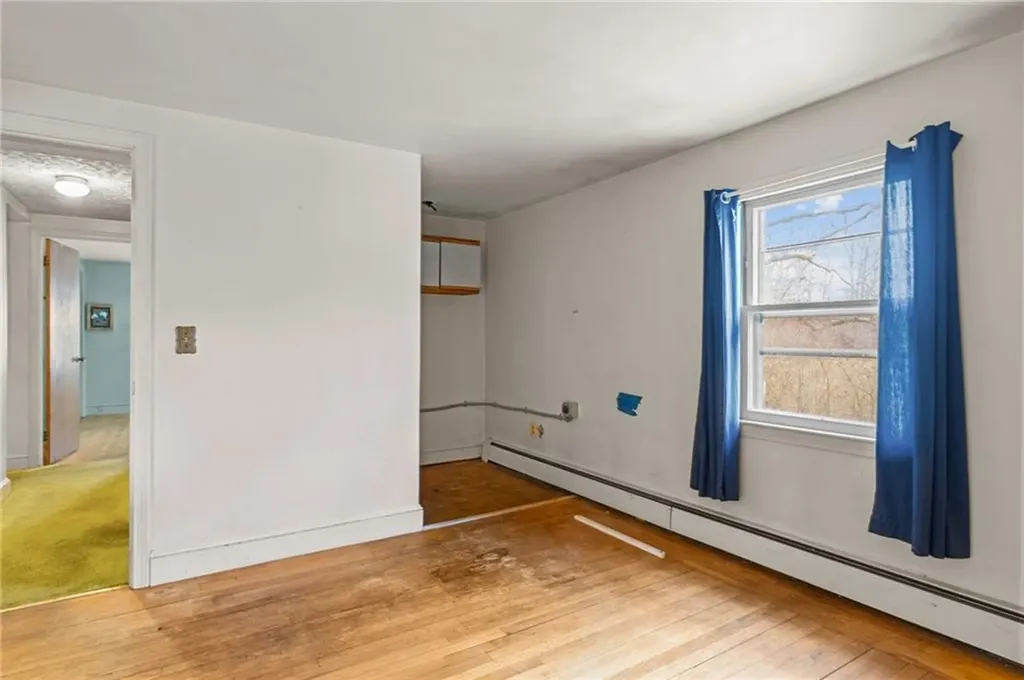 8 Kerins Terrace Newport RI 02840