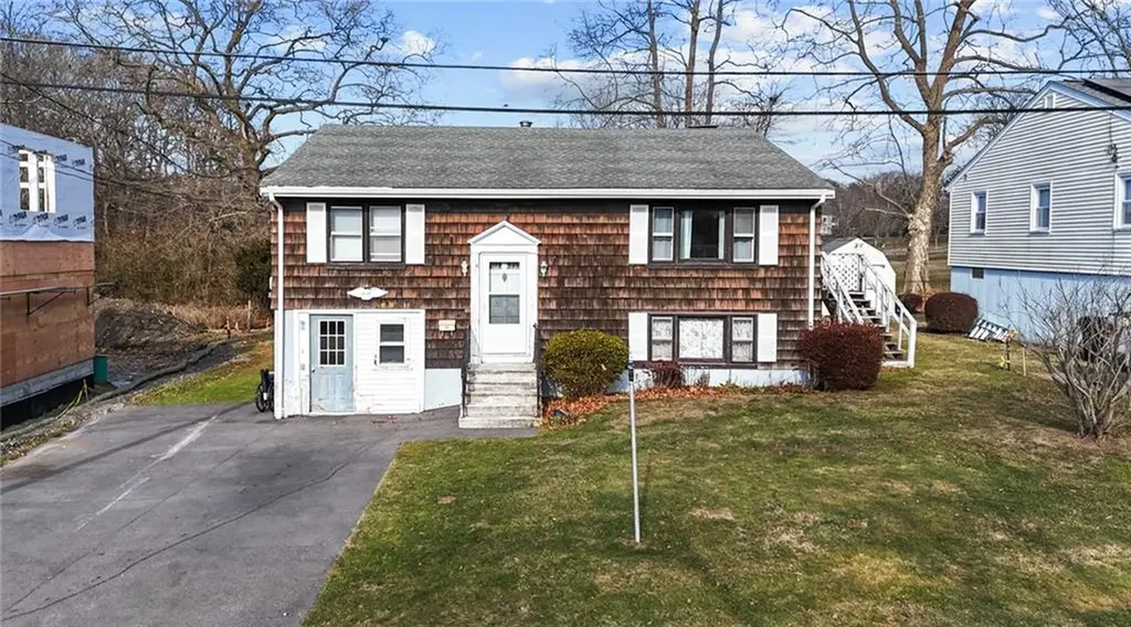 8 Kerins Terrace Newport RI 02840