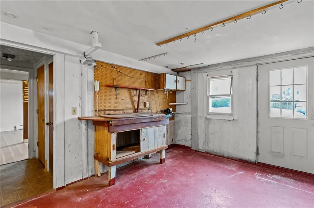 8 Kerins Terrace Newport RI 02840