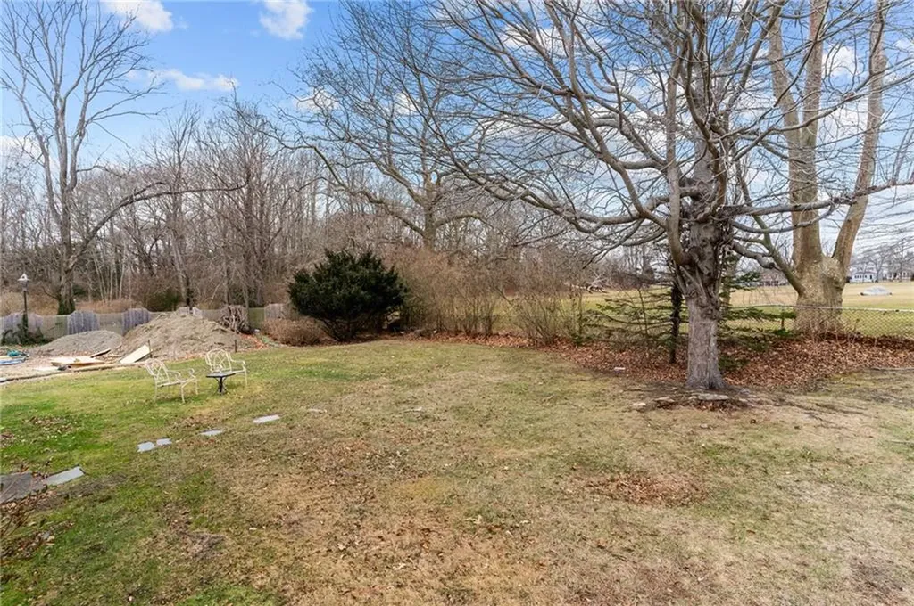 8 Kerins Terrace Newport RI 02840