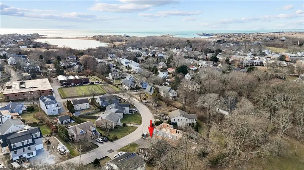 8 Kerins Terrace Newport RI 02840