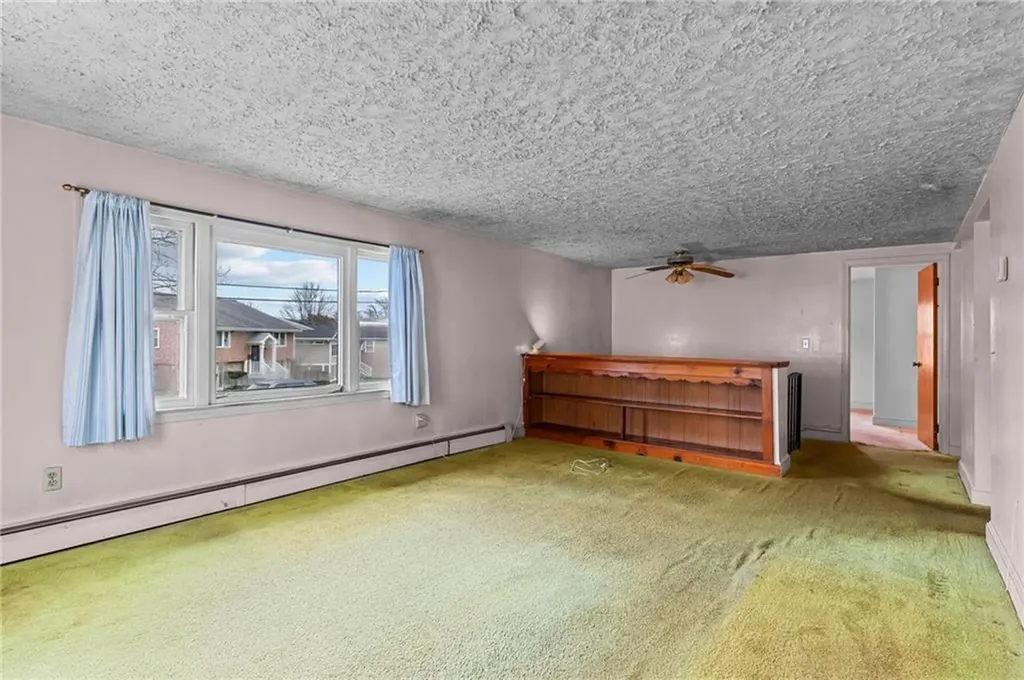 8 Kerins Terrace Newport RI 02840