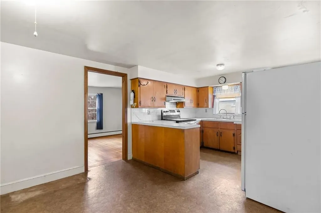 8 Kerins Terrace Newport RI 02840