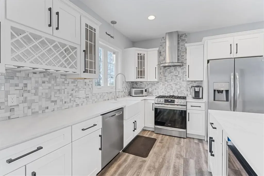 49 Theresa Marie Avenue Woonsocket RI 02895