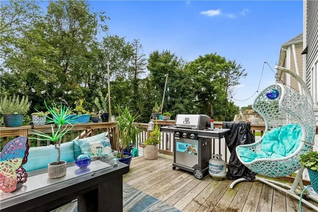 49 Theresa Marie Avenue Woonsocket RI 02895