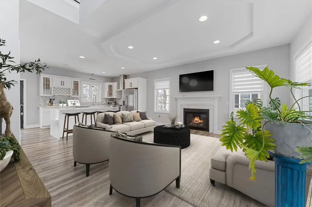 49 Theresa Marie Avenue Woonsocket RI 02895