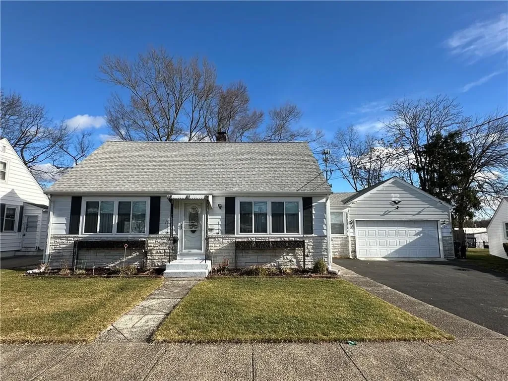338 Rhode Island Avenue Pawtucket RI 02860
