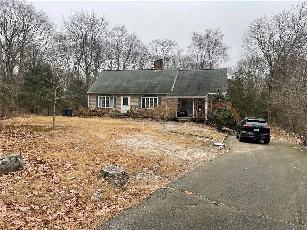 24 Burgess Road Foster RI 02825