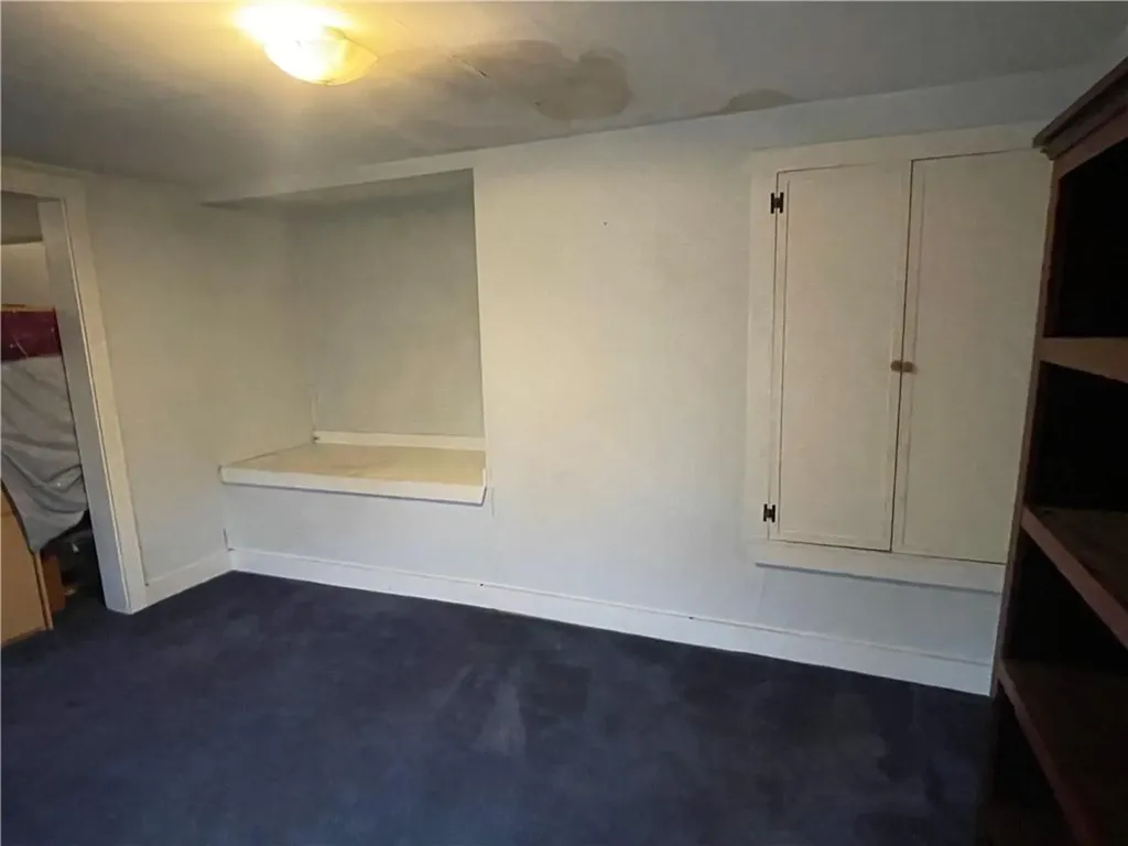 24 Burgess Road Foster RI 02825