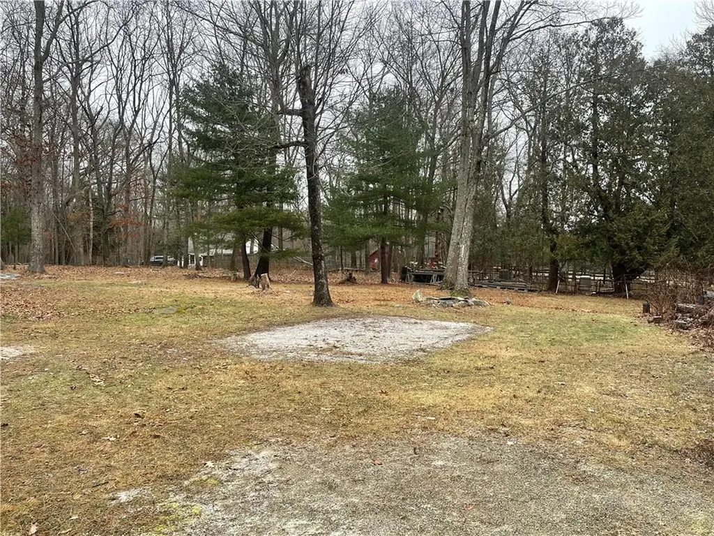 24 Burgess Road Foster RI 02825