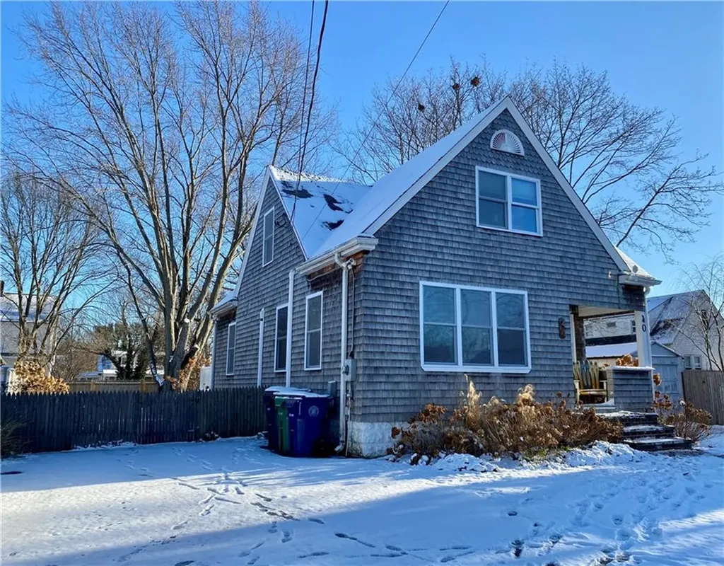 40 Meadowbrook Avenue Warwick RI 02889