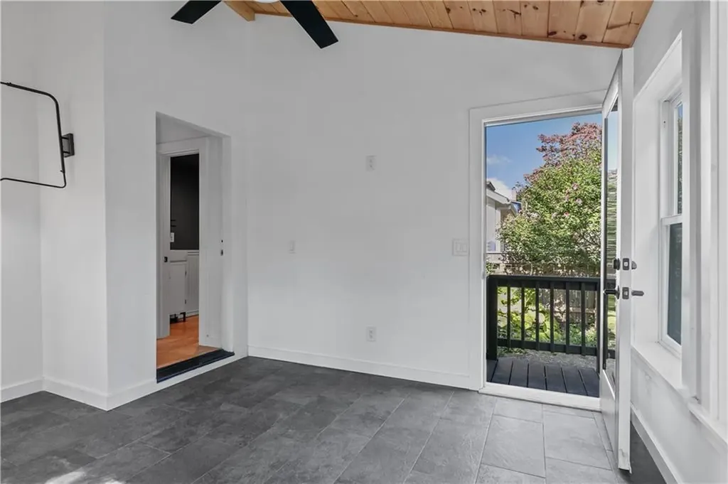 33 Tilden Avenue Newport RI 02840