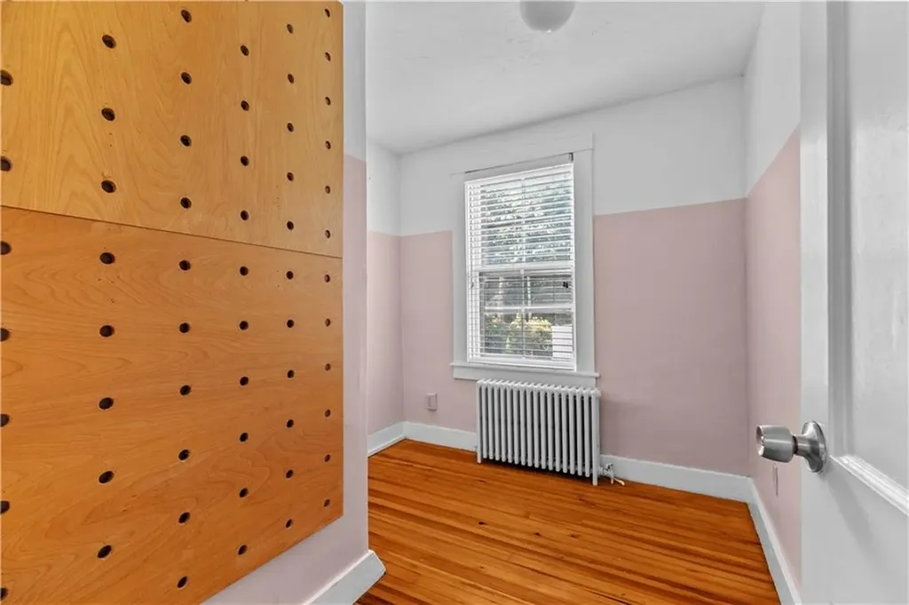 33 Tilden Avenue Newport RI 02840