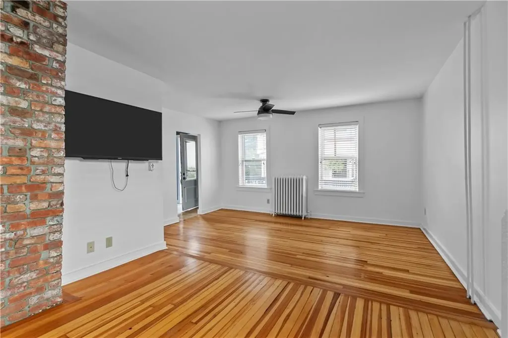 33 Tilden Avenue Newport RI 02840