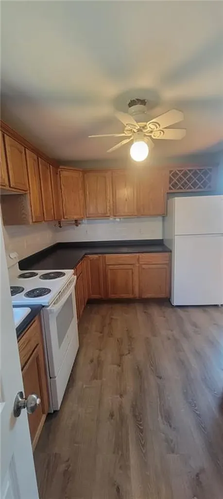 85 Perry Street Bristol RI 02809