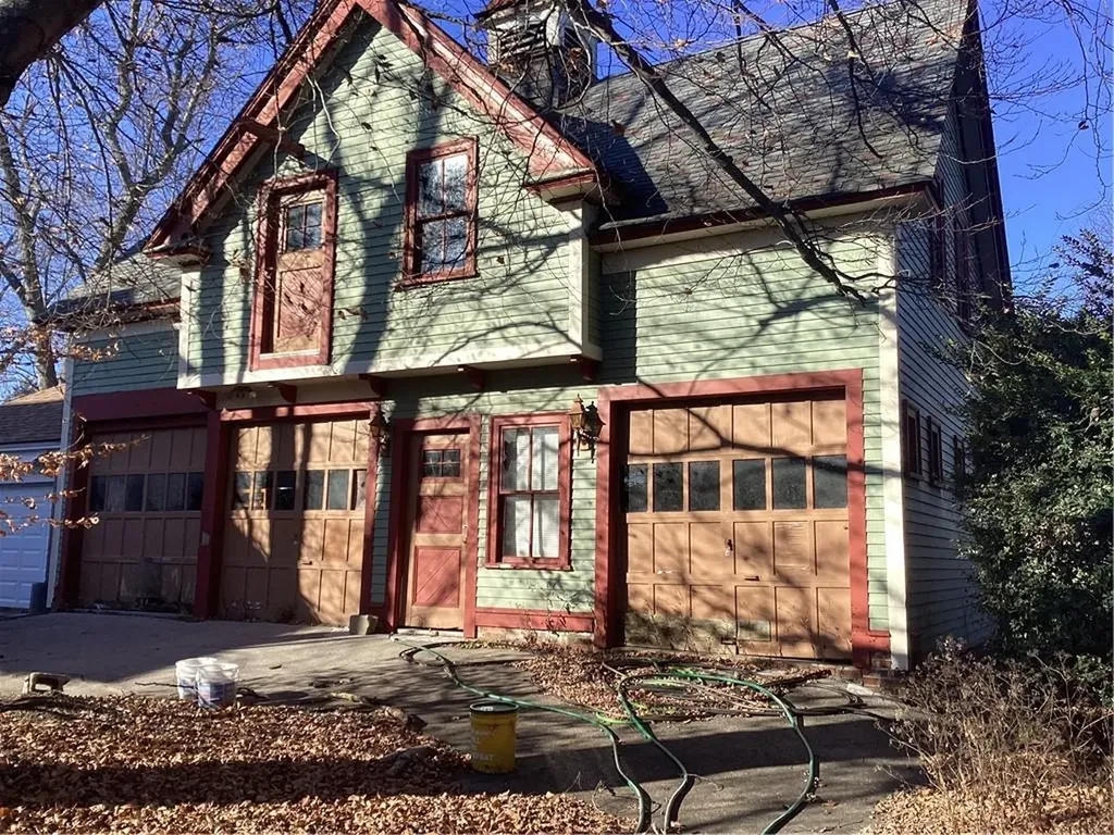 169 Albert Avenue Cranston RI 02905
