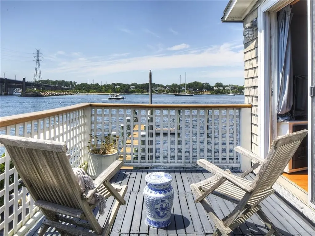 237 Riverside Drive Tiverton RI 02878
