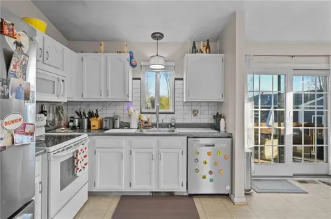 149 Rodman Street South Kingstown RI 02879