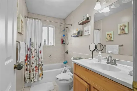 149 Rodman Street South Kingstown RI 02879