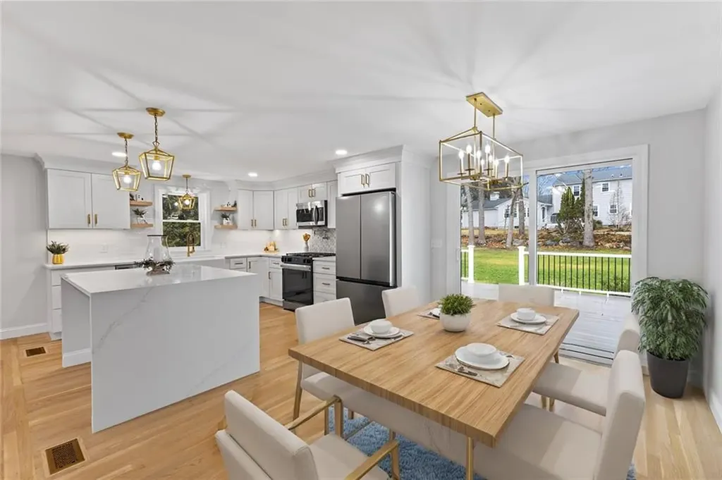 190 South Cobble Hill Road Warwick RI 02886