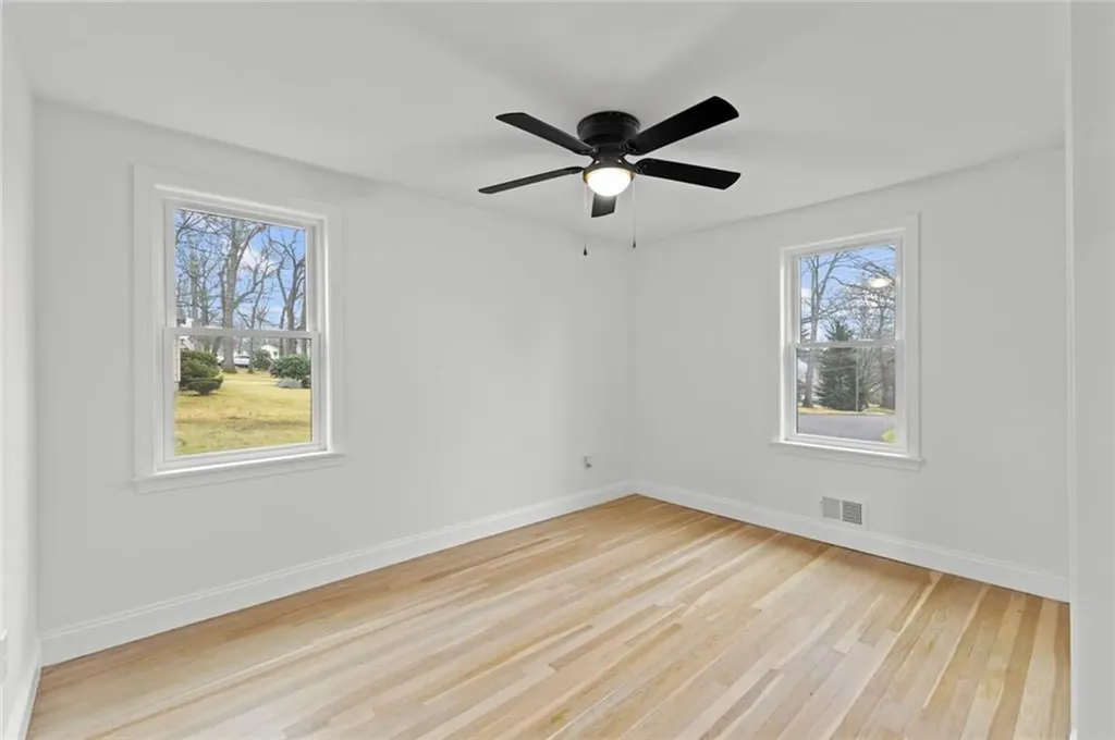 190 South Cobble Hill Road Warwick RI 02886