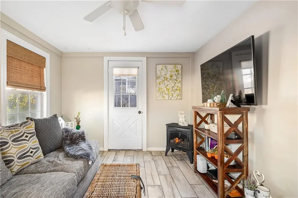 93 Keith Avenue Cranston RI 02910