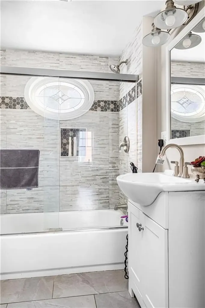 93 Keith Avenue Cranston RI 02910