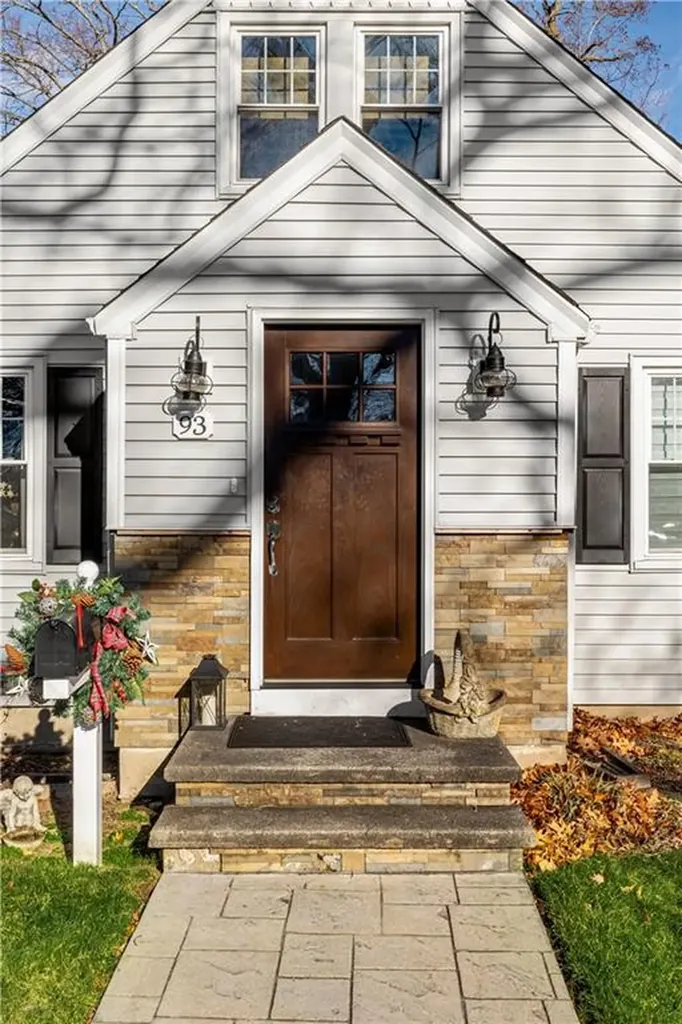 93 Keith Avenue Cranston RI 02910