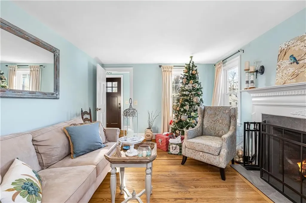 93 Keith Avenue Cranston RI 02910