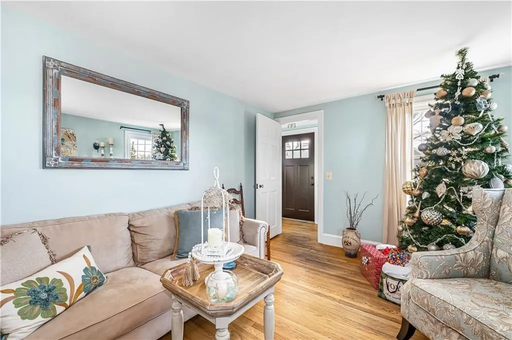 93 Keith Avenue Cranston RI 02910