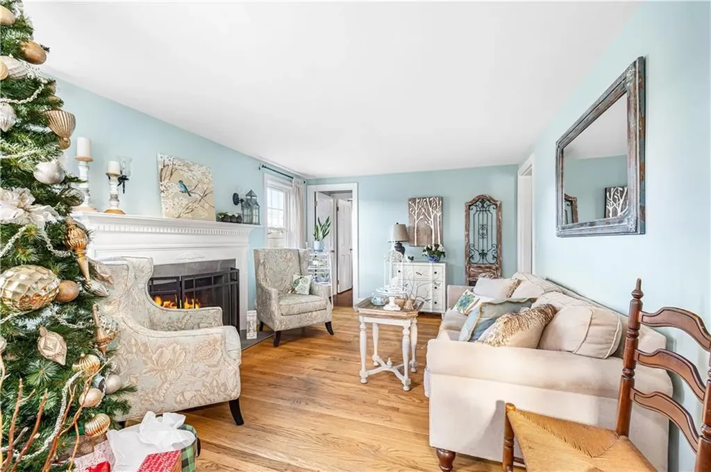 93 Keith Avenue Cranston RI 02910