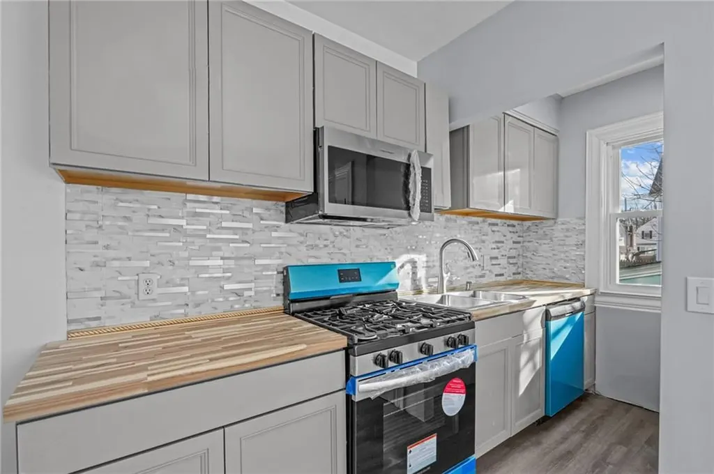 274 Massachusetts Avenue Providence RI 02905