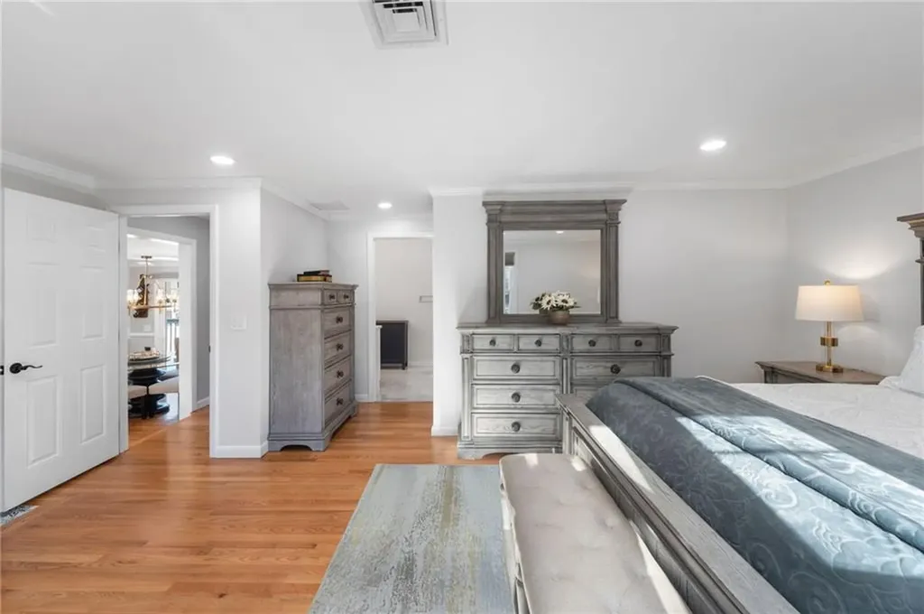 53 Rip Van Winkle Circle Warwick RI 02886