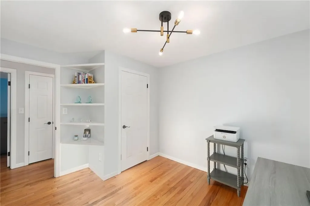 53 Rip Van Winkle Circle Warwick RI 02886