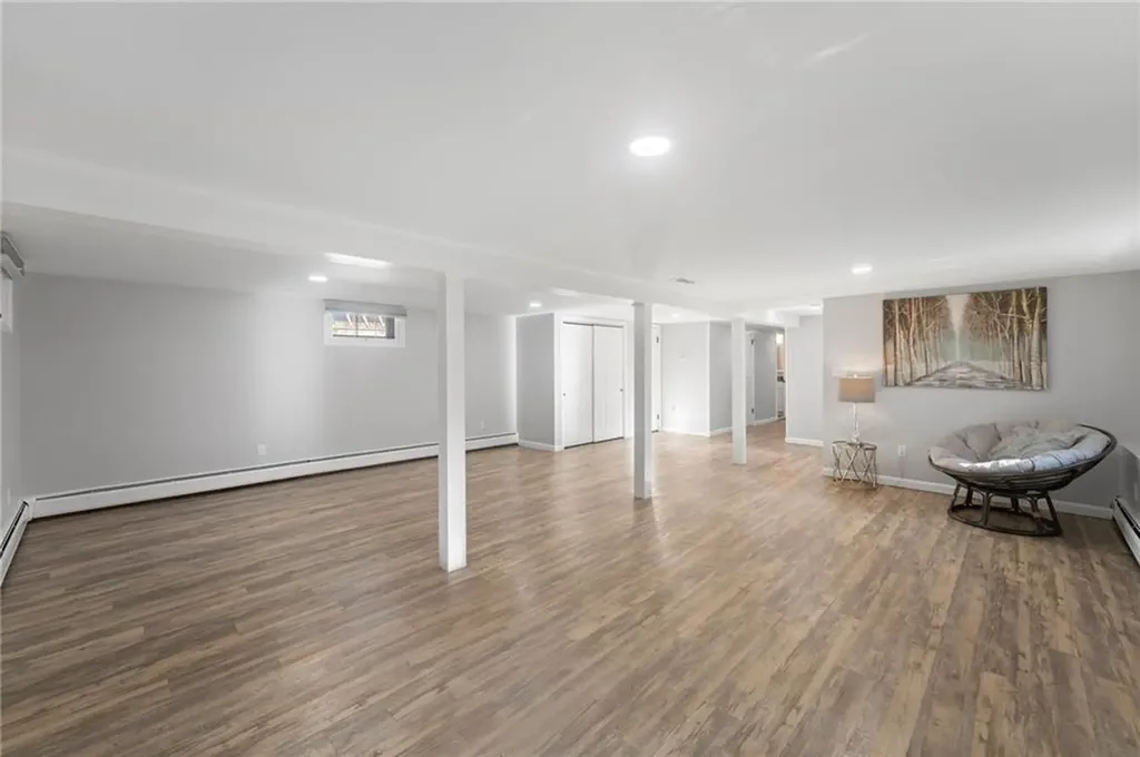 53 Rip Van Winkle Circle Warwick RI 02886