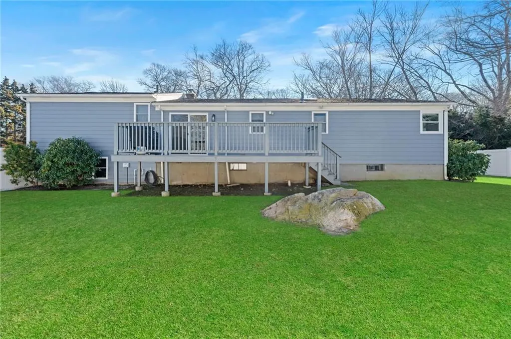 53 Rip Van Winkle Circle Warwick RI 02886