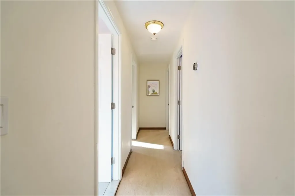 37 Elizabeth Court West Warwick RI 02893