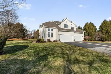 40 Deep Meadow Lane East Greenwich RI 02818