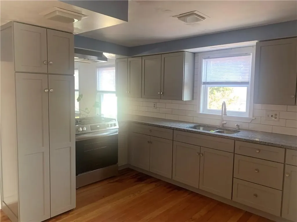 20 Farm Street Providence RI 02908