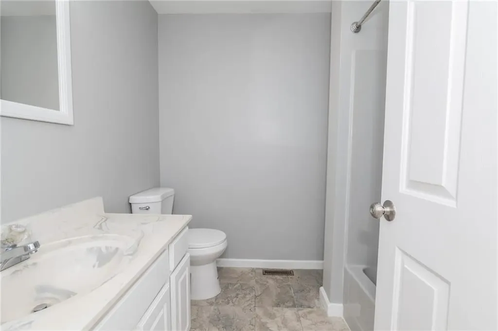 98 Blanding Avenue East Providence RI 02914