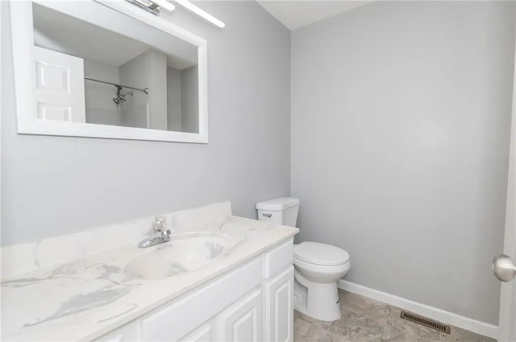 98 Blanding Avenue East Providence RI 02914