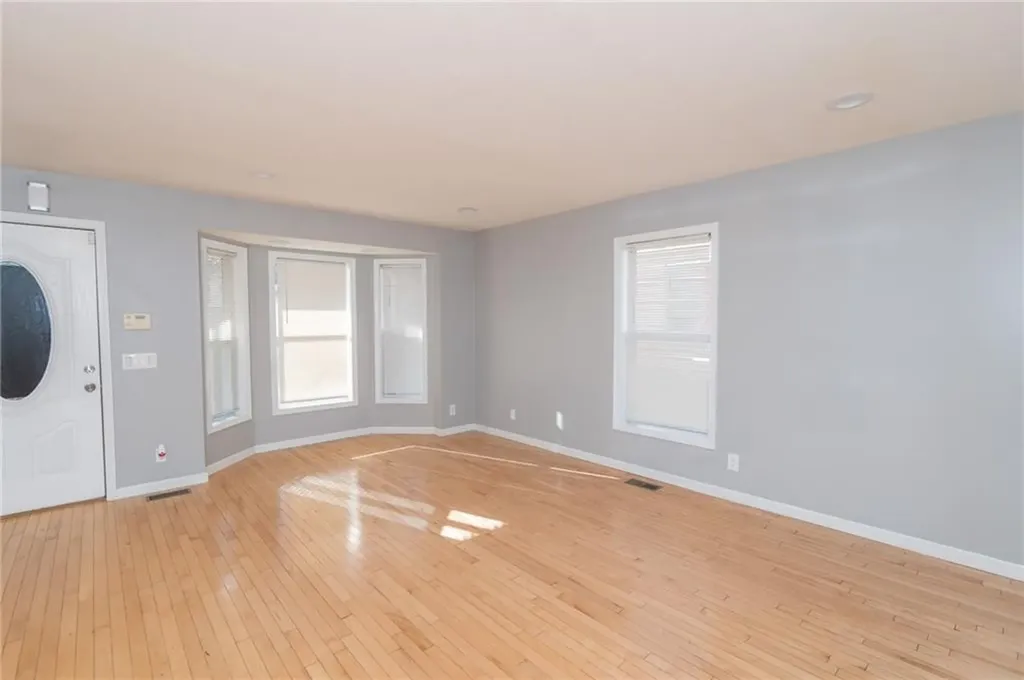 98 Blanding Avenue East Providence RI 02914