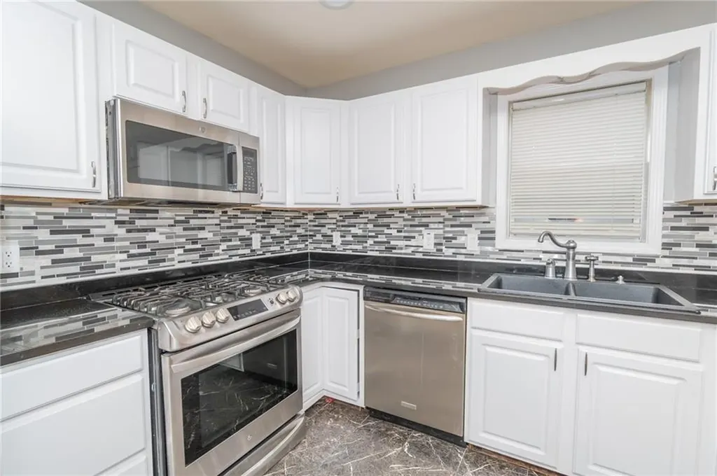 98 Blanding Avenue East Providence RI 02914