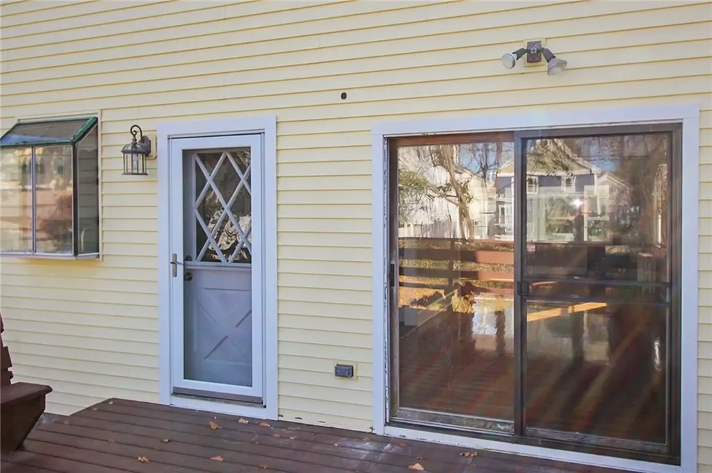 14 Carey Street Newport RI 02840