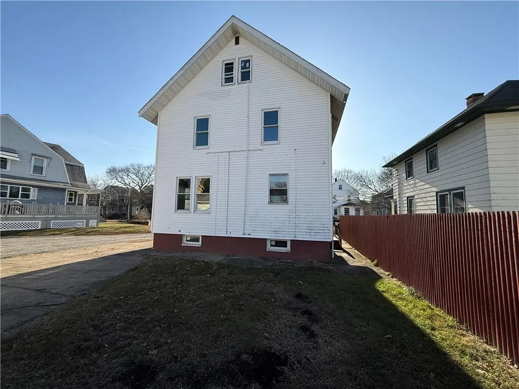 103 Bartlett Avenue Cranston RI 02905