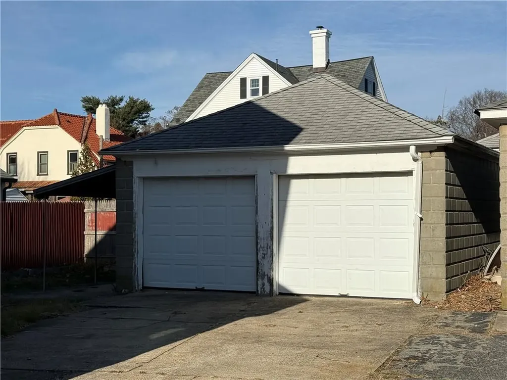 103 Bartlett Avenue Cranston RI 02905