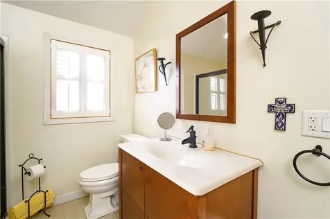 52 Carlton Street Cranston RI 02910