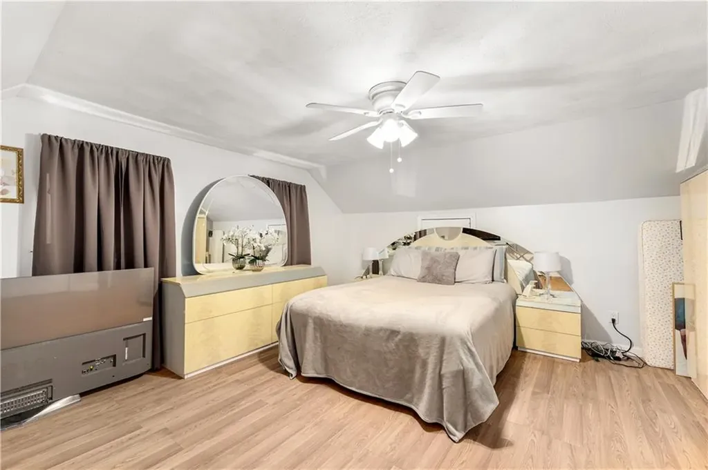 20 Irving Court Pawtucket RI 02860