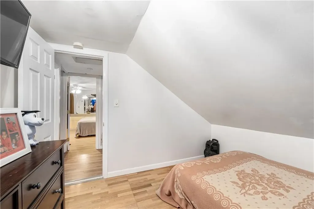 20 Irving Court Pawtucket RI 02860